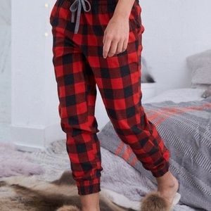 NEW aerie plaid pajama pants!